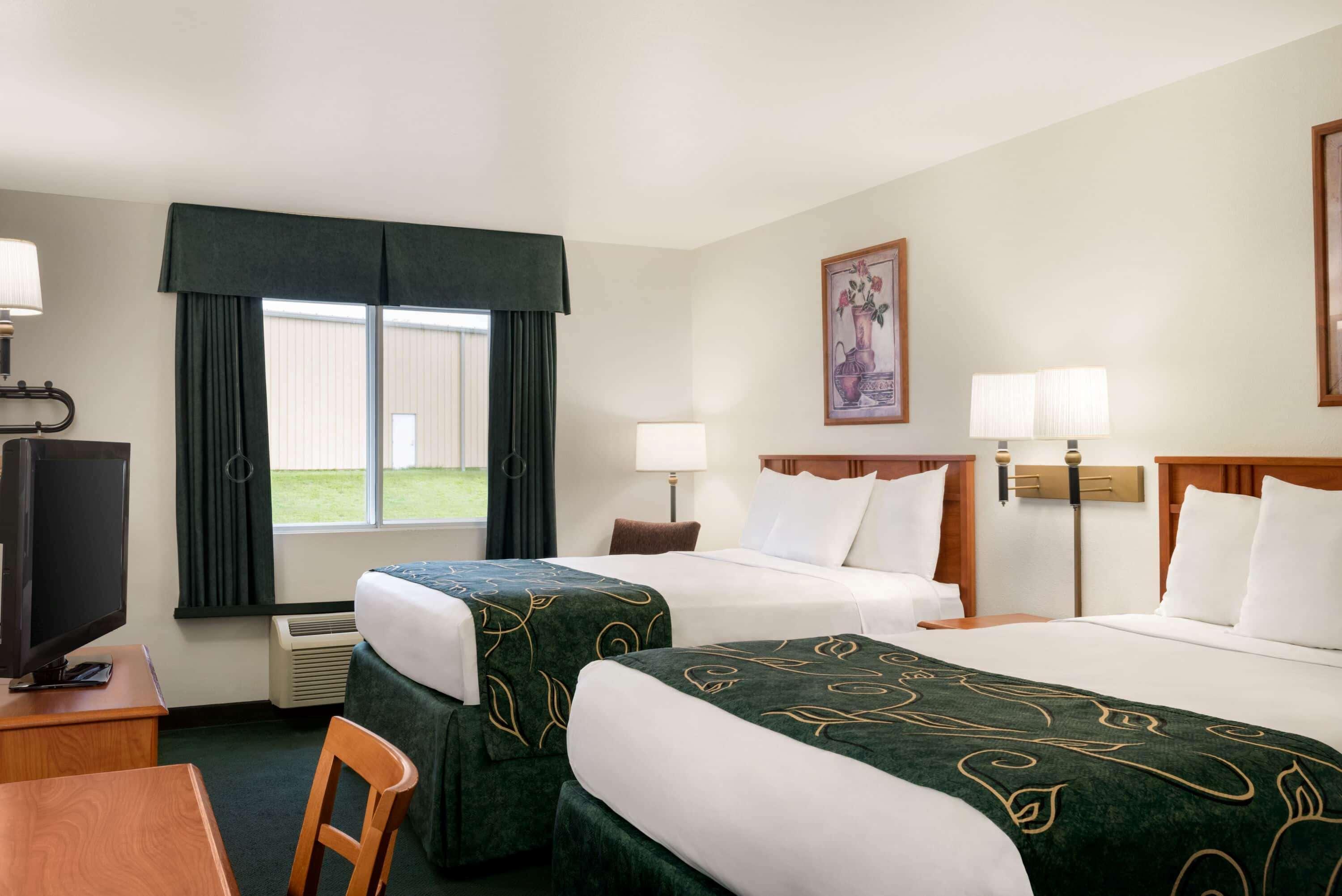 Travelodge By Wyndham Clinton Valley West Court Kültér fotó