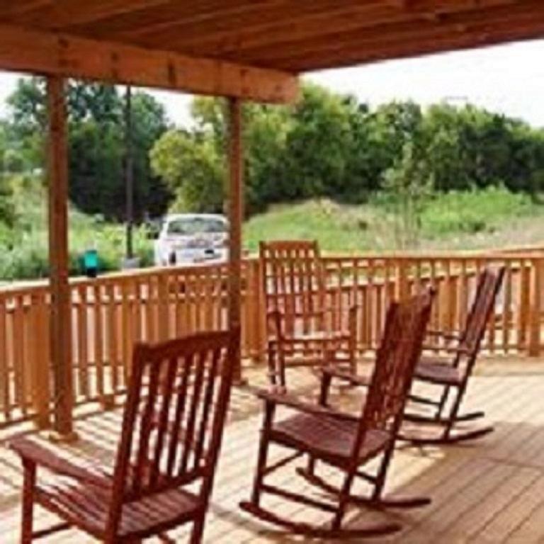 Travelodge By Wyndham Clinton Valley West Court Kültér fotó