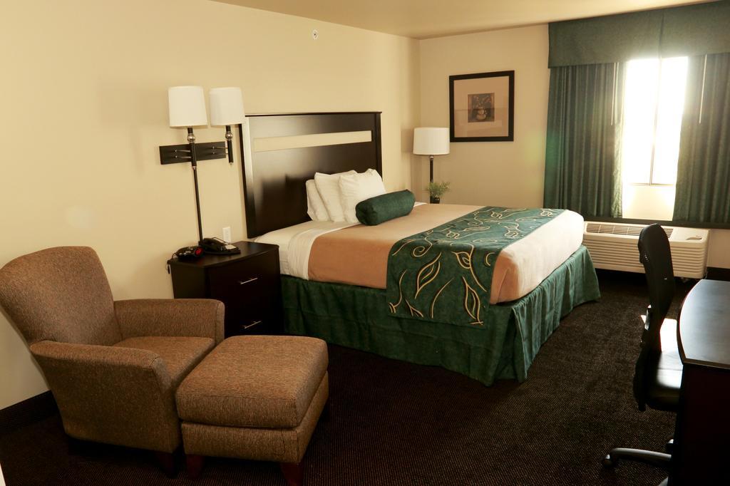 Travelodge By Wyndham Clinton Valley West Court Kültér fotó
